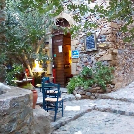 Hotel Byron'S Sea View à Monemvasia Extérieur photo