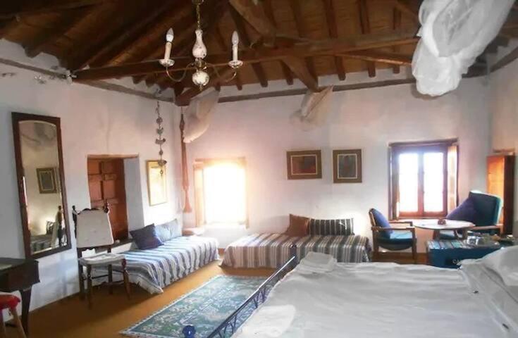 Hotel Byron'S Sea View à Monemvasia Extérieur photo