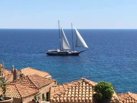 Hotel Byron'S Sea View à Monemvasia Extérieur photo